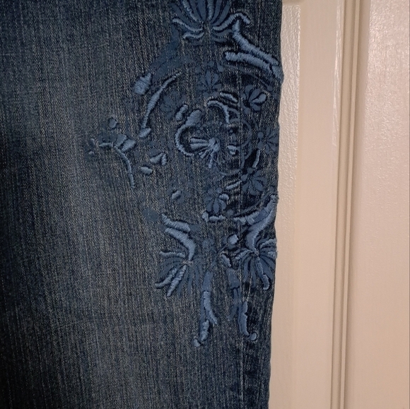 Calvin Klein size 10 jeans embroidery on leg 5/$25 - Picture 4 of 5